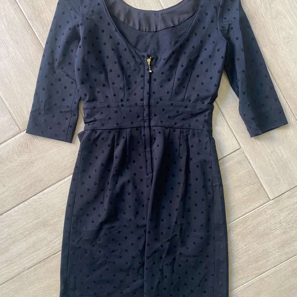 Kate Spade ♠️ Classic Black Dot-Textured Sheath Dress with Waist Tie - Picture 4 of 6